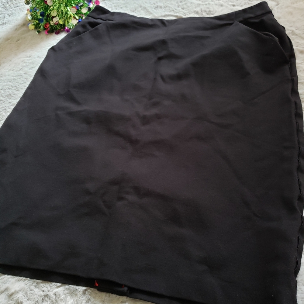 Target zip up black mini skirt
